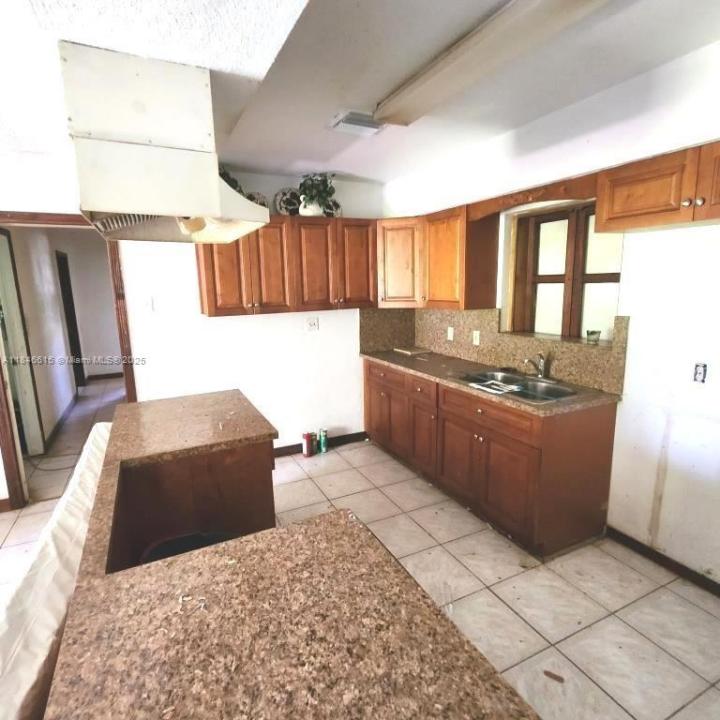 3250 Bacom Point Rd, Pahokee, Florida 33476
