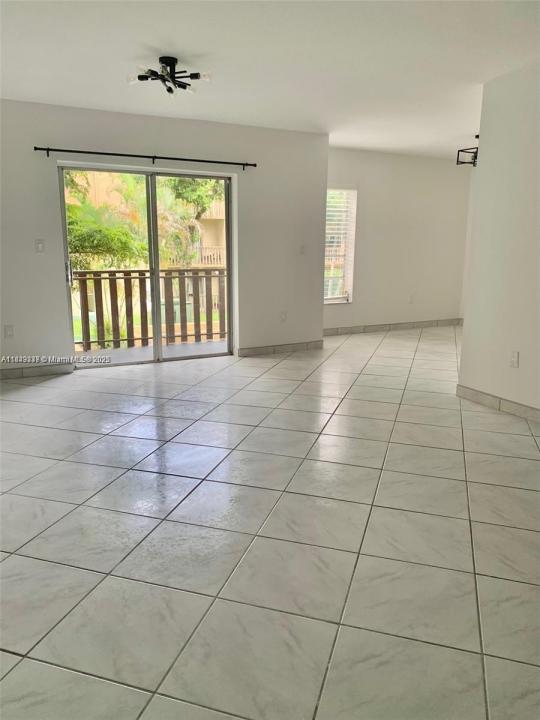 4855 NW 7th St 208-6, Miami, 佛羅里達州 33126, 美國