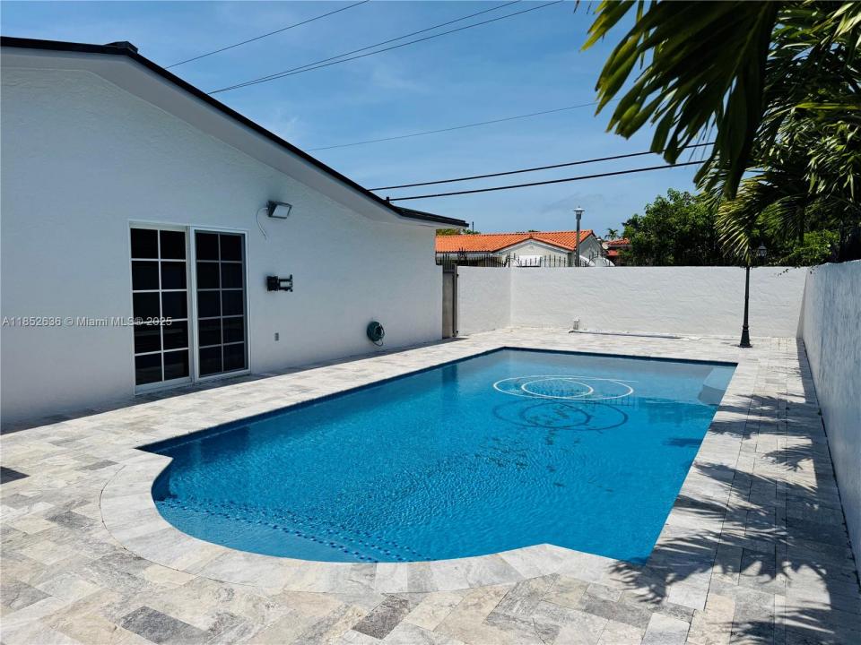 1900 SW 24th St, Miami, Floride 33145, États-Unis