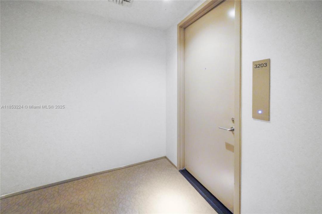 1040 Biscayne Blvd 3203, Miami, Florida 33132