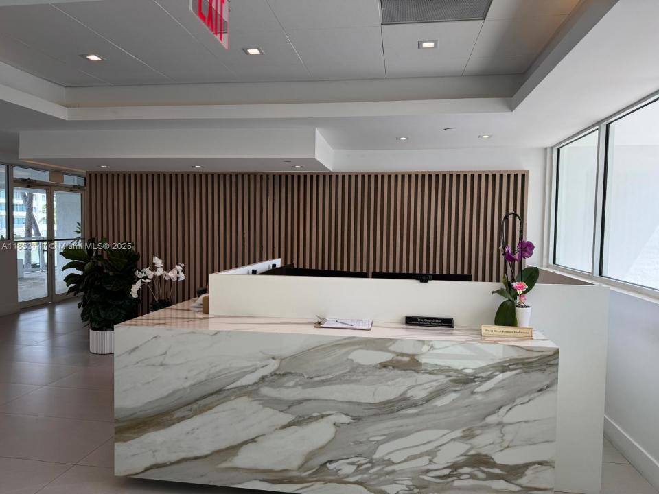 5900 Collins Ave 502, Miami Beach, Flórida 33140, Estados Unidos