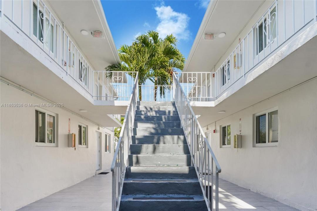 1630 NW 18th St 3, Miami, Floride 33125, États-Unis