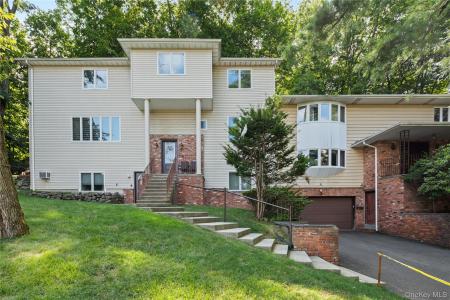 8 Harvest Court, Ramapo, New York 10952, États-Unis