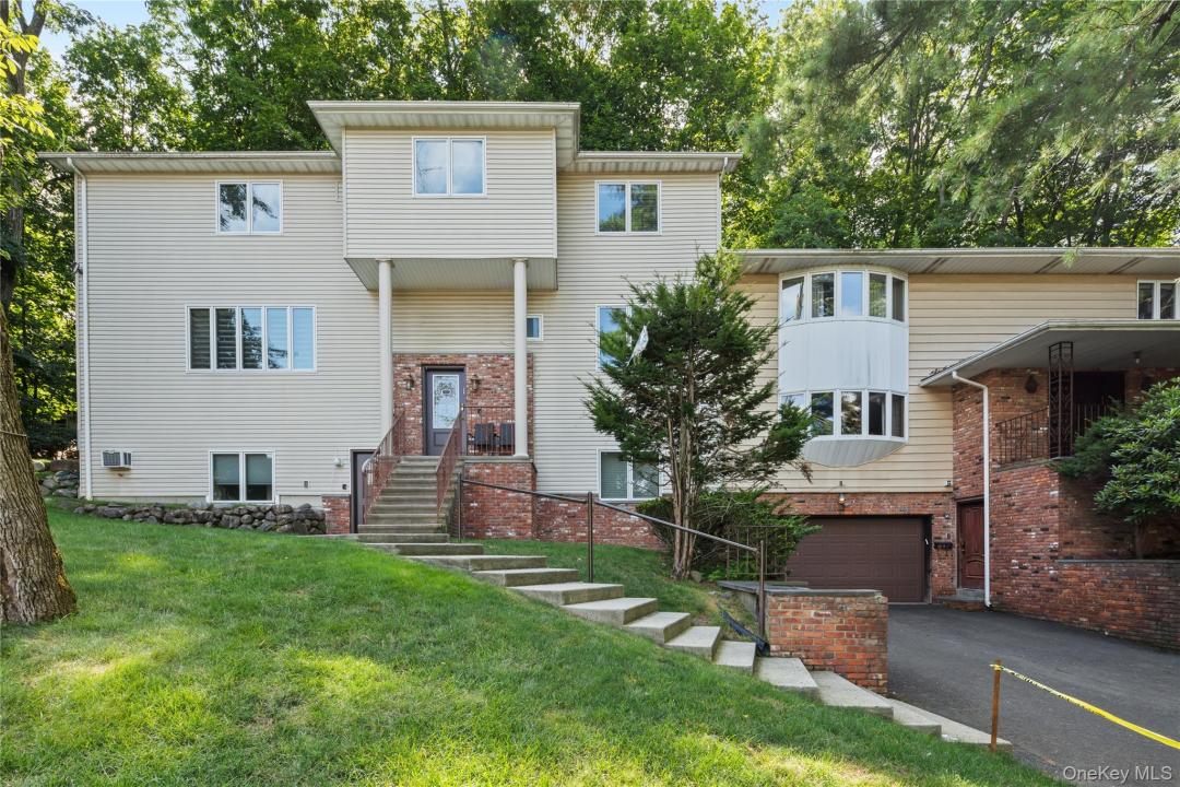 8 Harvest Court, Ramapo, New York 10952, États-Unis