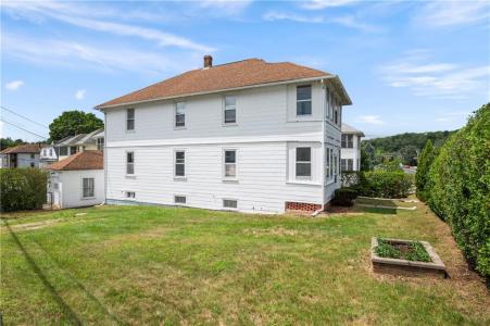 612 Great Road, North Smithfield, RI 02896, USA