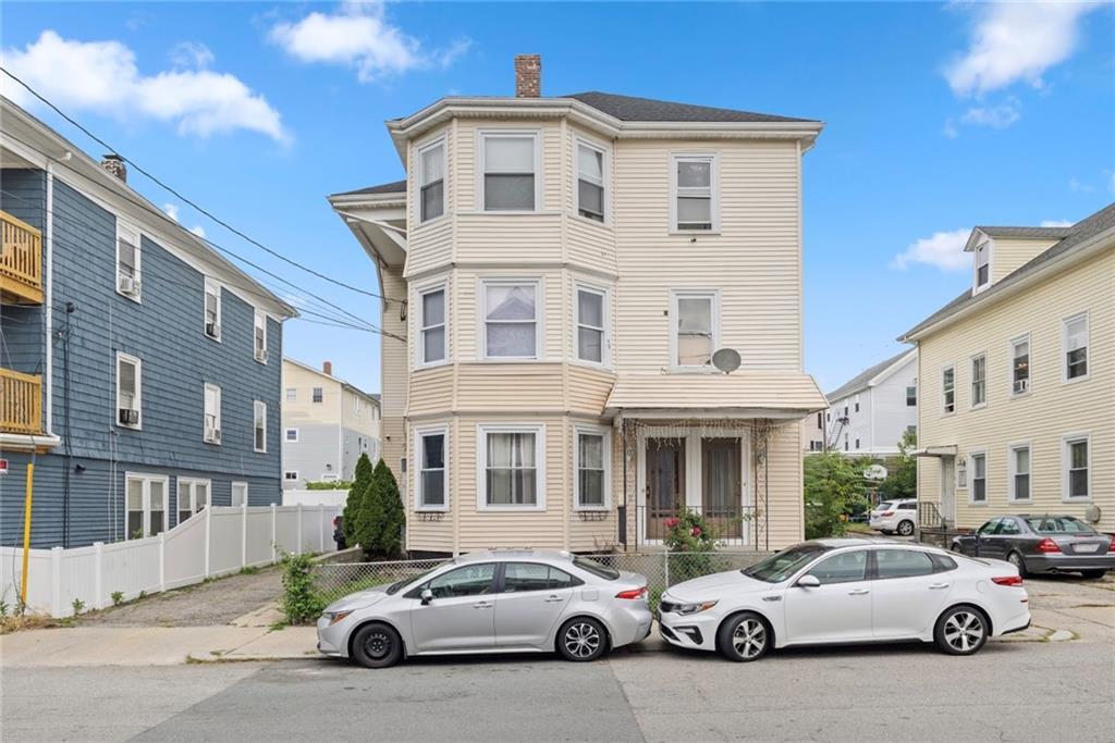 123 Cowden Street, Central Falls, ロードアイランド 02863, アメリカ合衆国