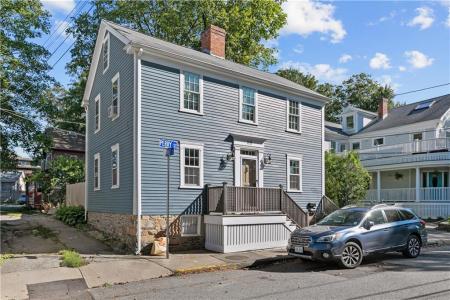 26 Perry Street 1, Newport, RI 02840, USA