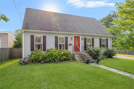121 Spofford Avenue, Warwick, RI 02888, USA