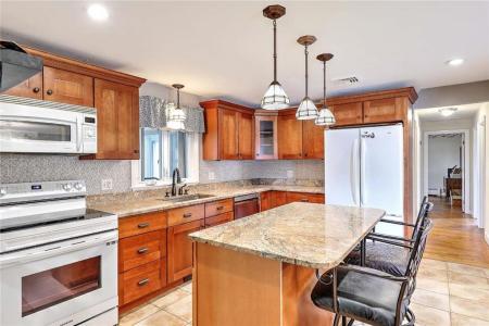 61 Reservoir Avenue, Johnston, Rhode Island 02919, Amerika Birleşik Devletleri