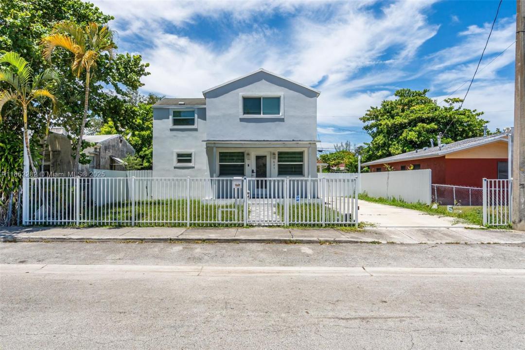 421 NW 44th St, Miami, 佛羅里達州 33127, 美國