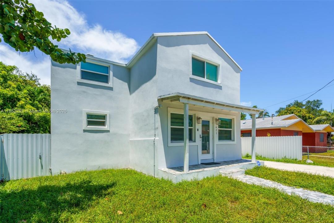 421 NW 44th St, Miami, 佛羅里達州 33127, 美國