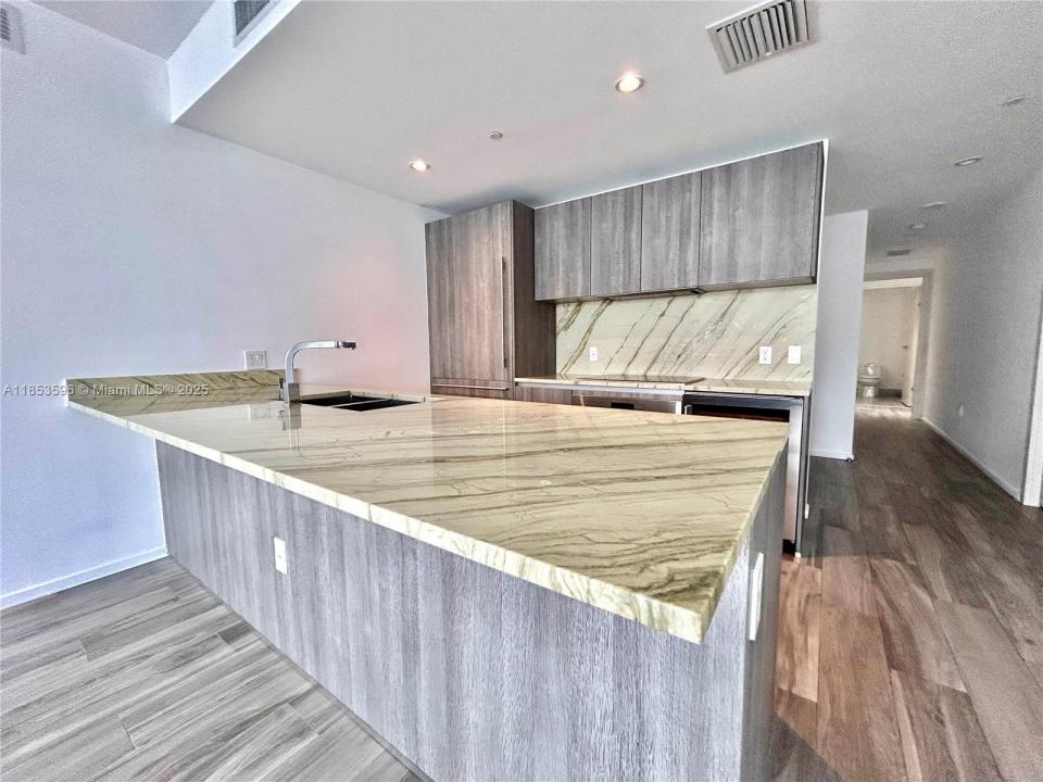 801 S Miami Ave 3104, Miami, Florida 33130, Stati Uniti