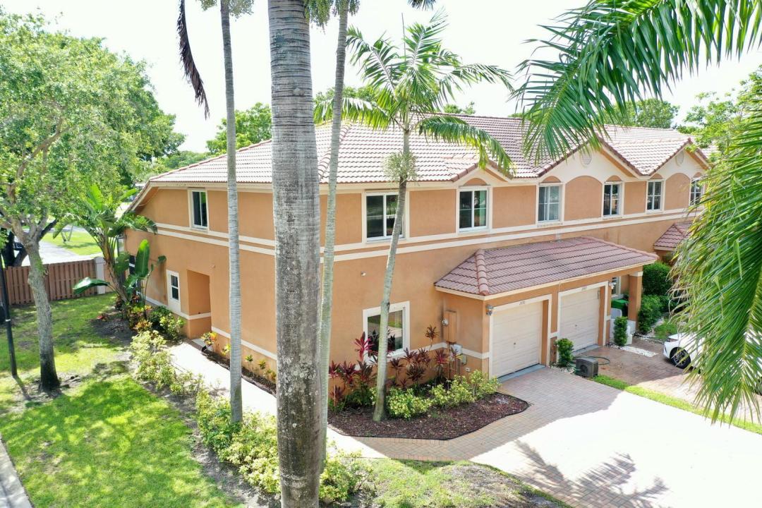 2470 NW 99th Way 2470, Sunrise, Flórida 33322, Estados Unidos