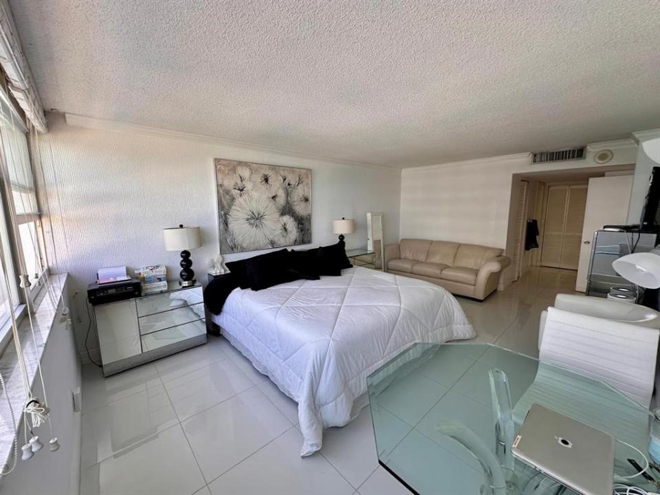 1880 S Ocean Dr TS705, Hallandale Beach, Florida 33009