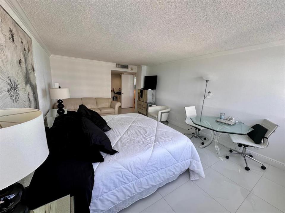 1880 S Ocean Dr TS705, Hallandale Beach, Florida 33009