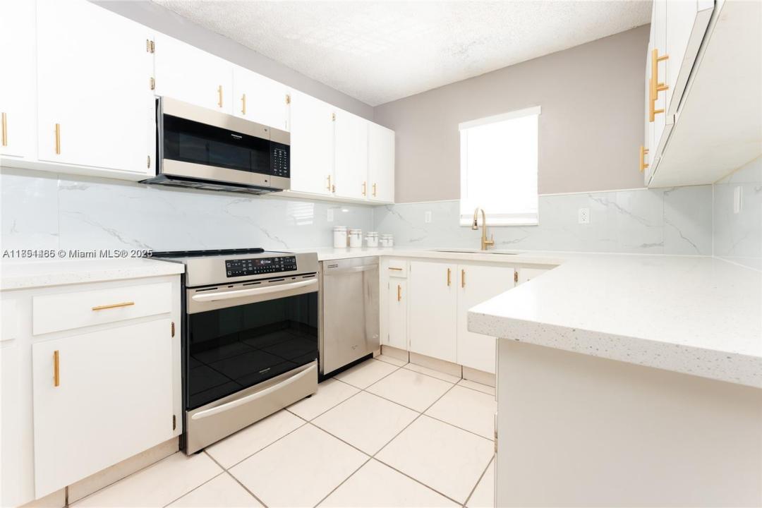452 SW 2nd St 13, Miami, 佛罗里达州 33130, 美国