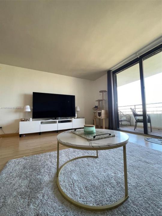 Hallandale Beach, פלורידה 33009, ארצות הברית של אמריקה 