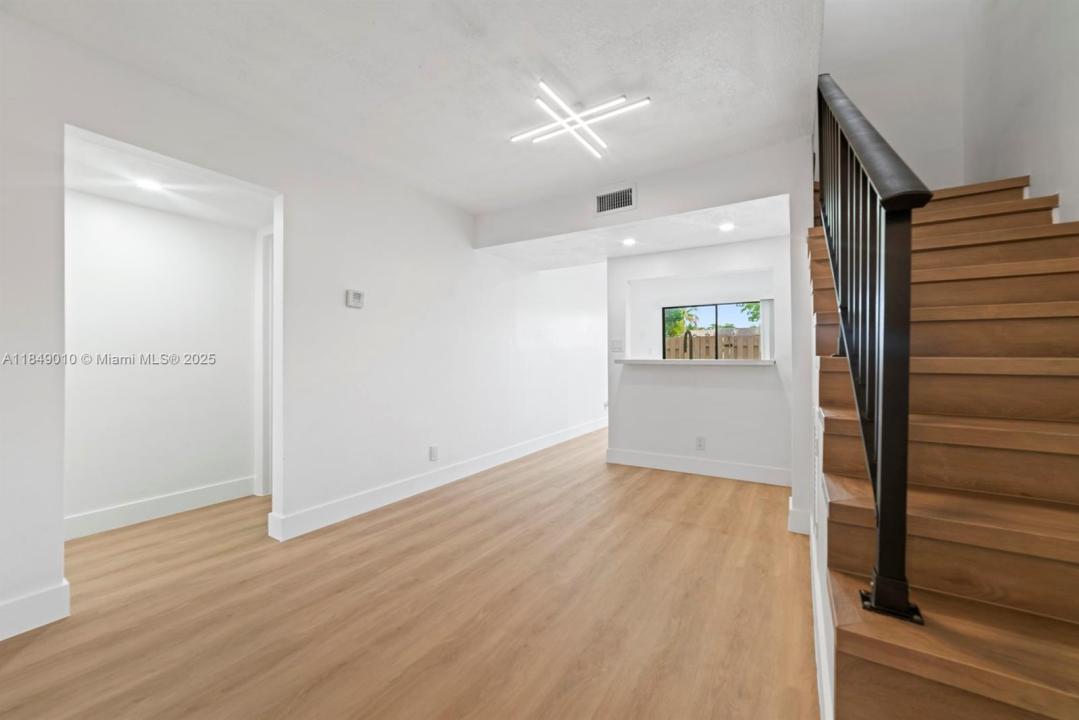 460 NE 211th Ter, Miami, Floride 33179, États-Unis