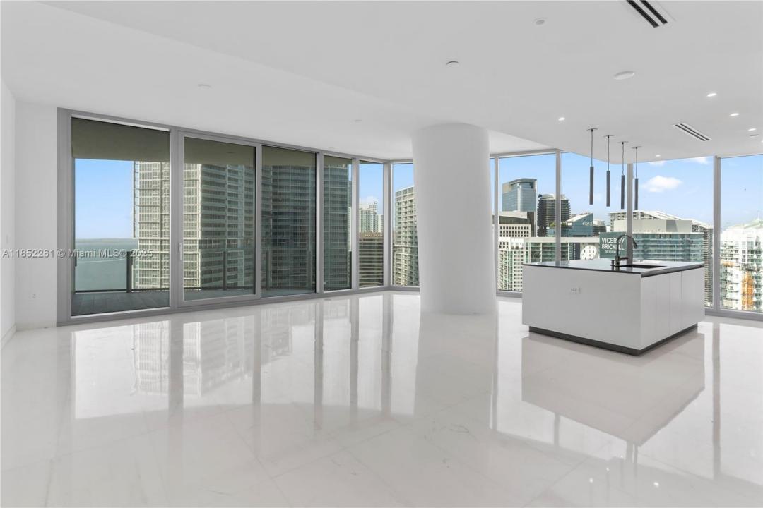 300 BISCAYNE BLVD WAY 4007, Miami, Flórida 33130, Estados Unidos