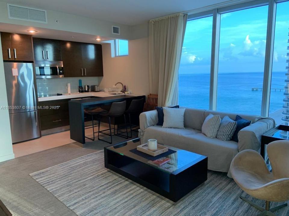 17315 Collins Ave 2105, Sunny Isles Beach, פלורידה 33160, ארצות הברית של אמריקה 