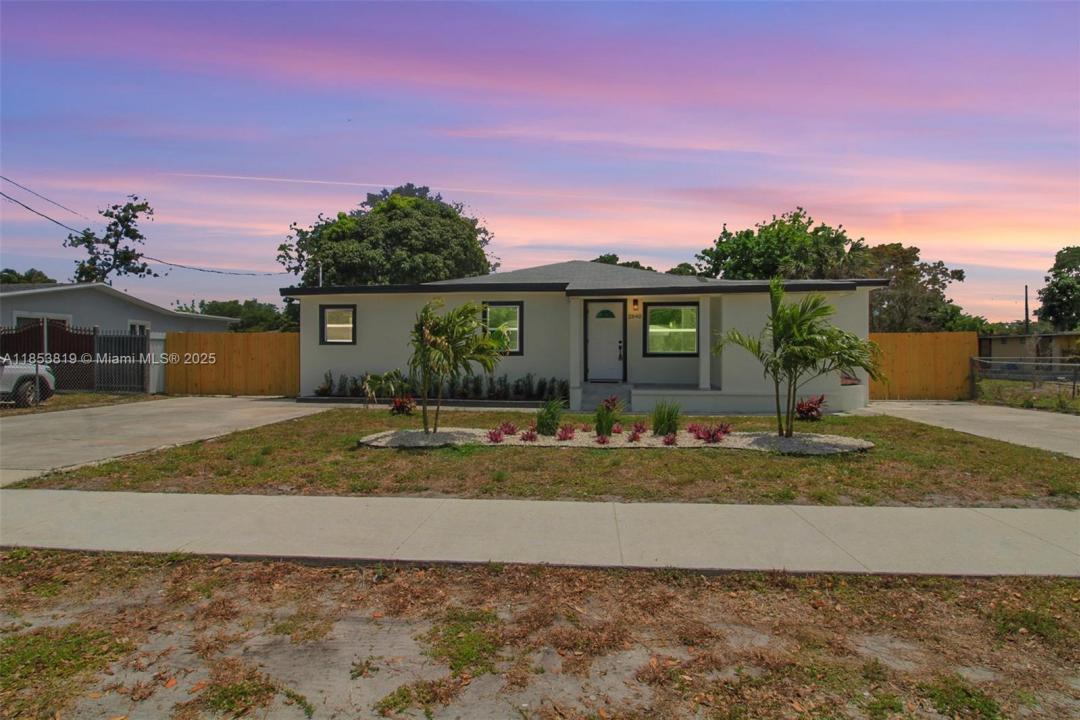 2840 NW 171st St, Miami Gardens, Florida 33056