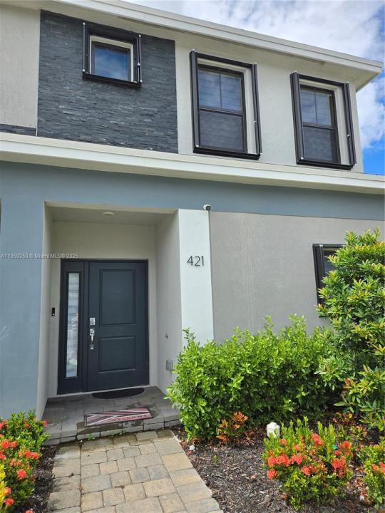 528 NE 1st Dr, Homestead, Florida 33034