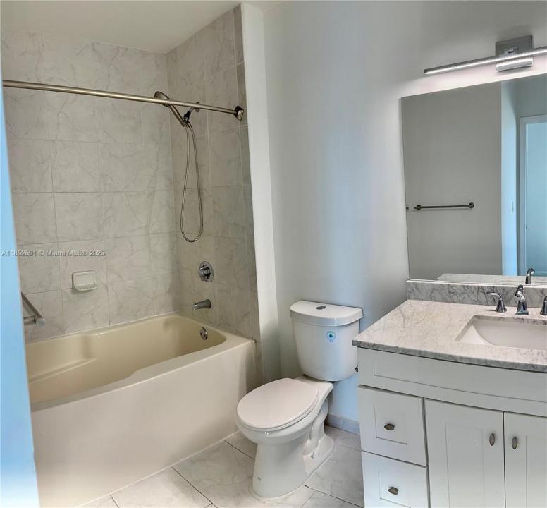 133 NE 2 AV 3612, Miami, Floride 33132, États-Unis