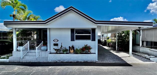 325 Lone Pine Ln 0, Hallandale Beach, Florida 33009, USA