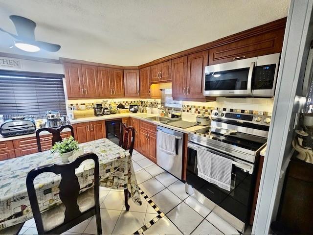 325 Lone Pine Ln 0, Hallandale Beach, Flórida 33009, Estados Unidos