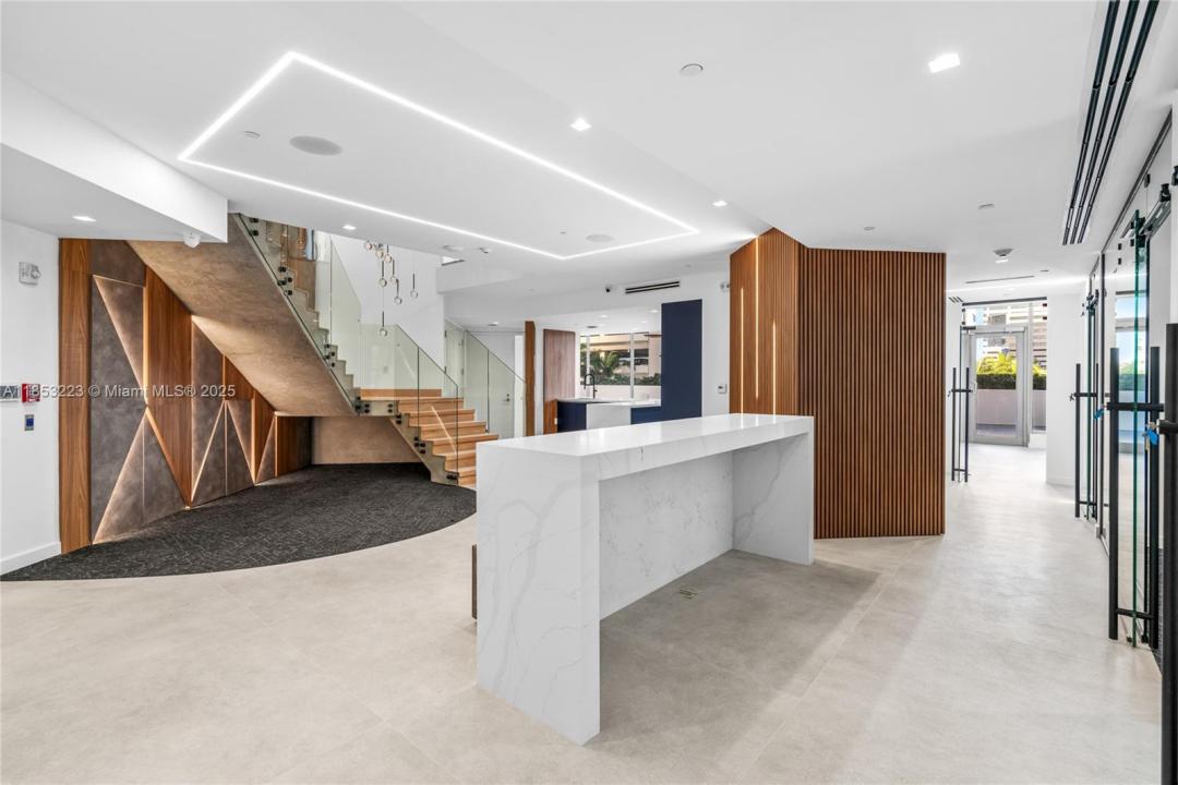 1300 Brickell Bay Dr CU6, Miami, フロリダ 33131, アメリカ合衆国
