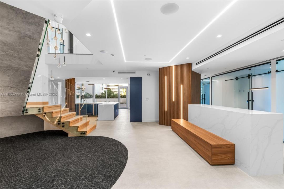 1300 Brickell Bay Dr CU6, Miami, フロリダ 33131, アメリカ合衆国