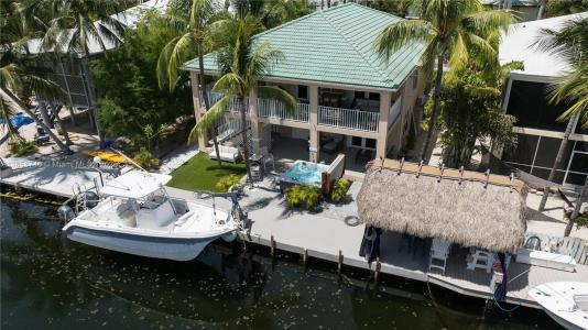 19 North Dr, Key Largo, Florida 33037, USA