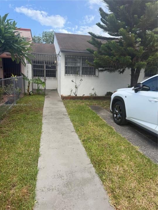 11472 SW 4th St, Sweetwater, Florida 33174, Amerika Birleşik Devletleri