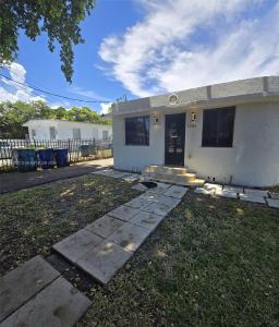 1281 NE 110th St 1281, Miami, Florida 33161, USA