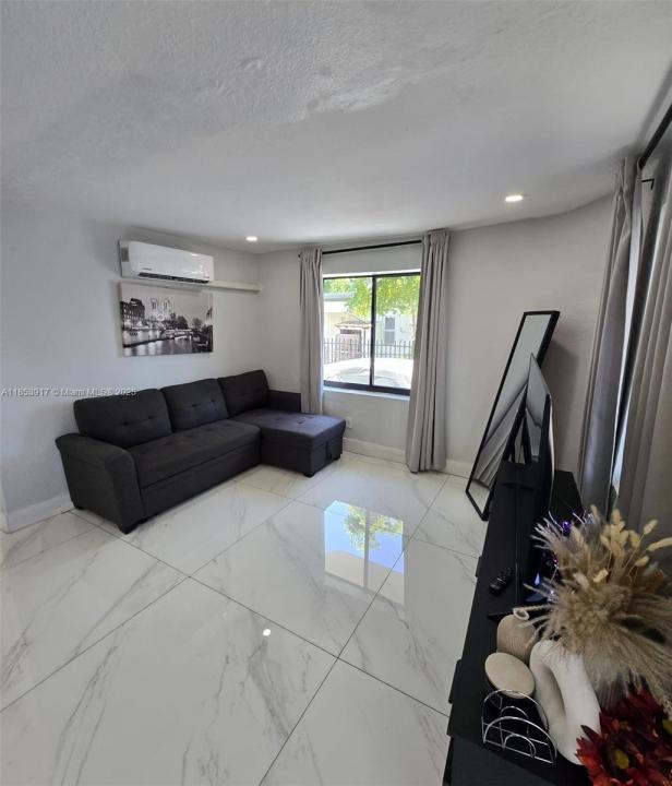 1281 NE 110th St 1281, Miami, Flórida 33161, Estados Unidos