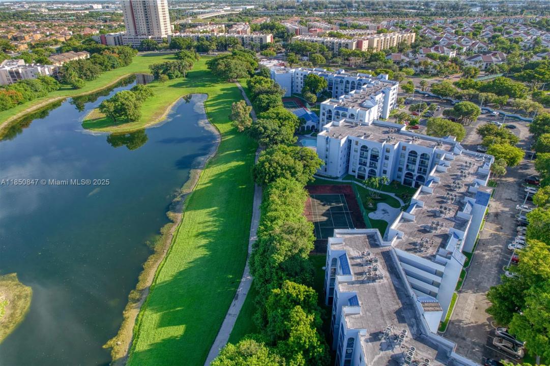 9460 Fontainebleau Blvd 130, Miami, פלורידה 33172, ארצות הברית של אמריקה 