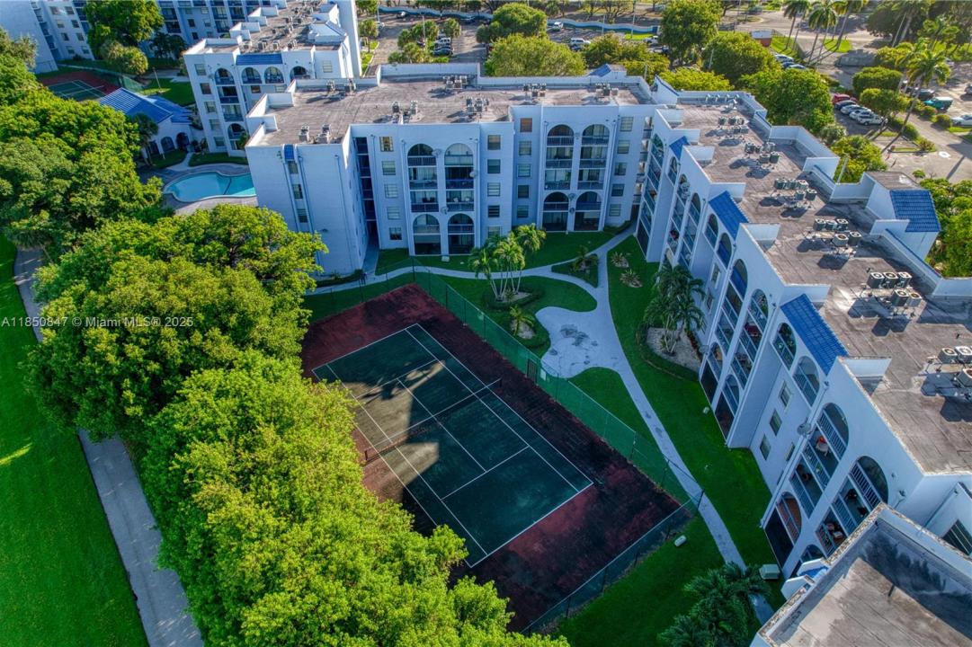9460 Fontainebleau Blvd 130, Miami, פלורידה 33172, ארצות הברית של אמריקה 