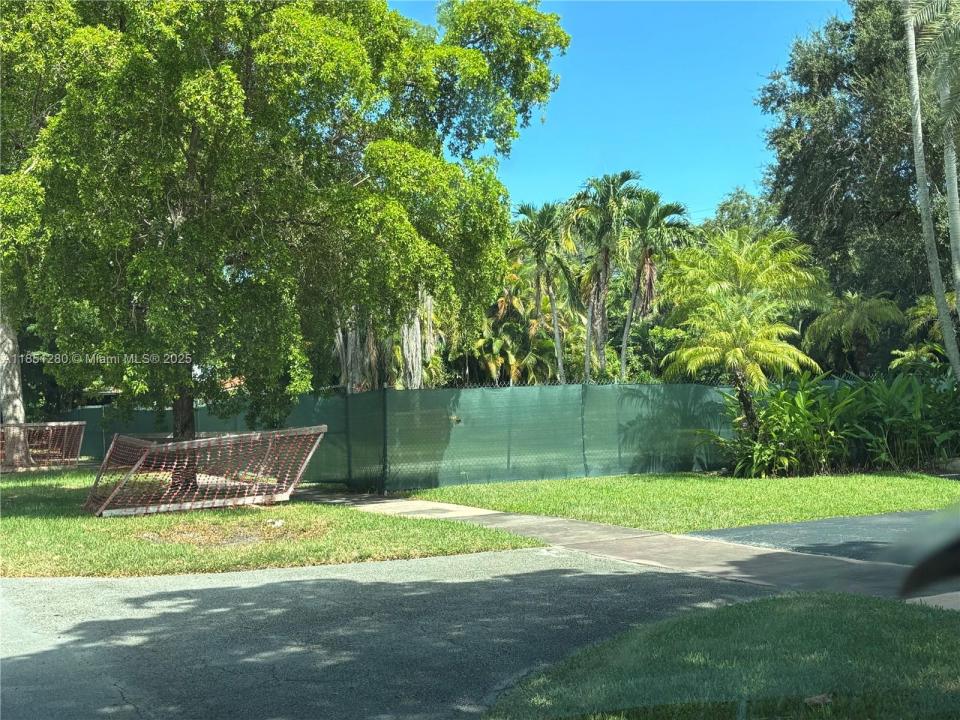 1304 San Remo Ave, Coral Gables, פלורידה 33146, ארצות הברית של אמריקה 