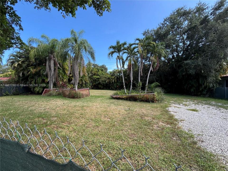 1304 San Remo Ave, Coral Gables, פלורידה 33146, ארצות הברית של אמריקה 