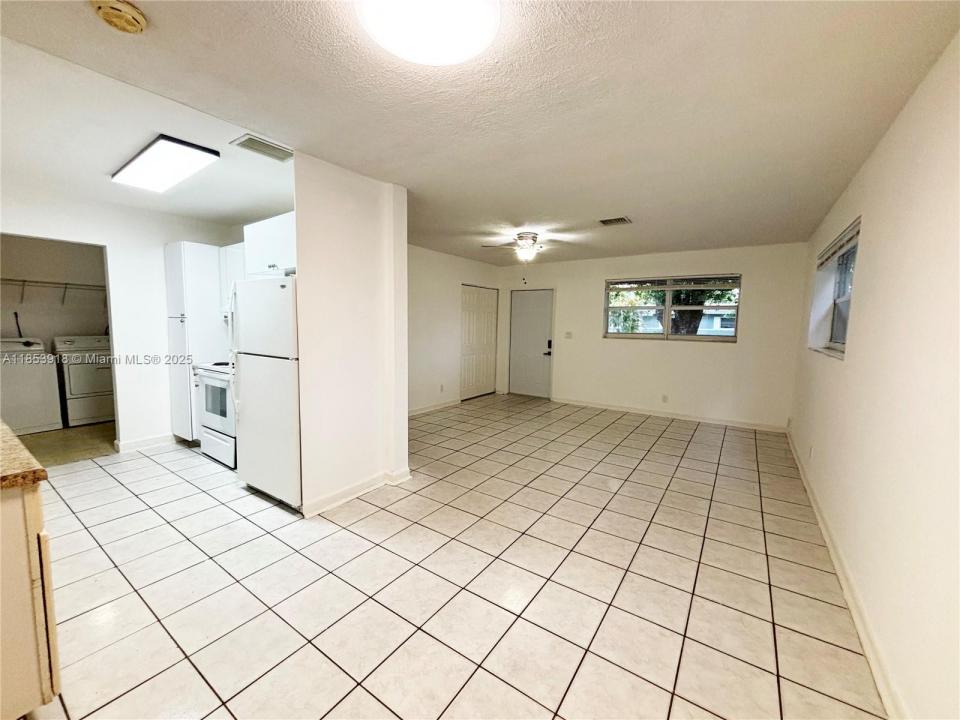 560 SW 50th Ter, Margate, 플로리다 33068, 미국