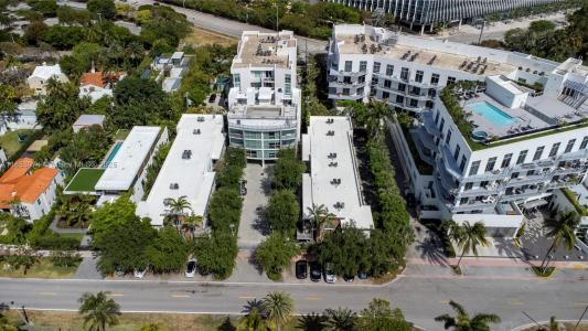 2021 Meridian Ave 11, Miami Beach, Florida 33139, USA