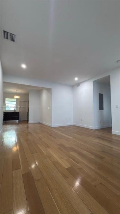 2021 Meridian Ave 11, Miami Beach, 佛羅里達州 33139, 美國