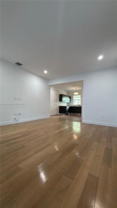 2021 Meridian Ave 11, Miami Beach, 佛羅里達州 33139, 美國