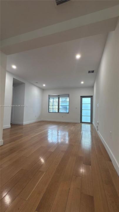 2021 Meridian Ave 11, Miami Beach, 佛羅里達州 33139, 美國