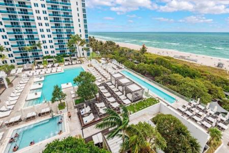 2301 Collins Ave 811, Miami Beach, Florida 33139, USA