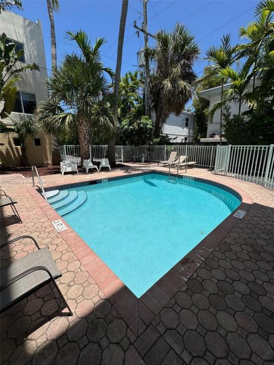 Bay Harbor Islands, Florida 33154, Estados Unidos