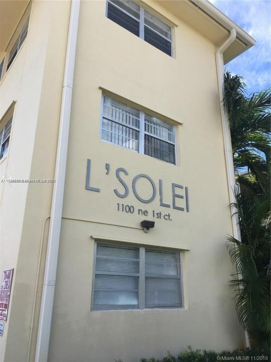 1100 NE 1st Ct 102, Hallandale Beach, Florida 33009