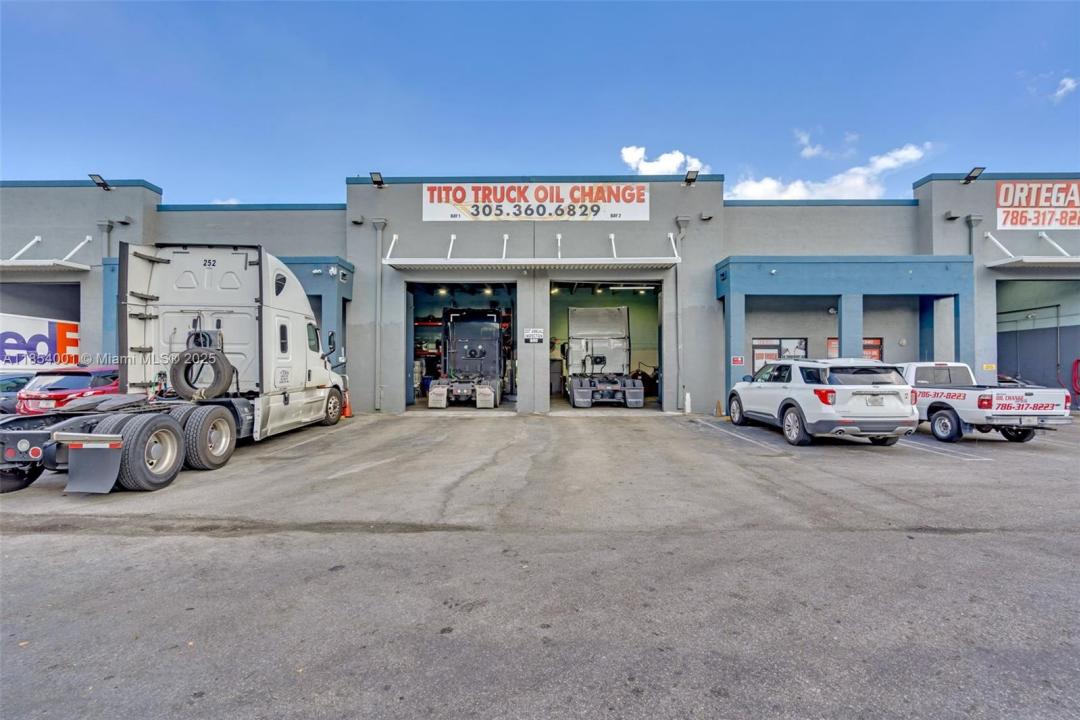 12320-12330 NW 106th Ct, Medley, Flórida 33178, Estados Unidos