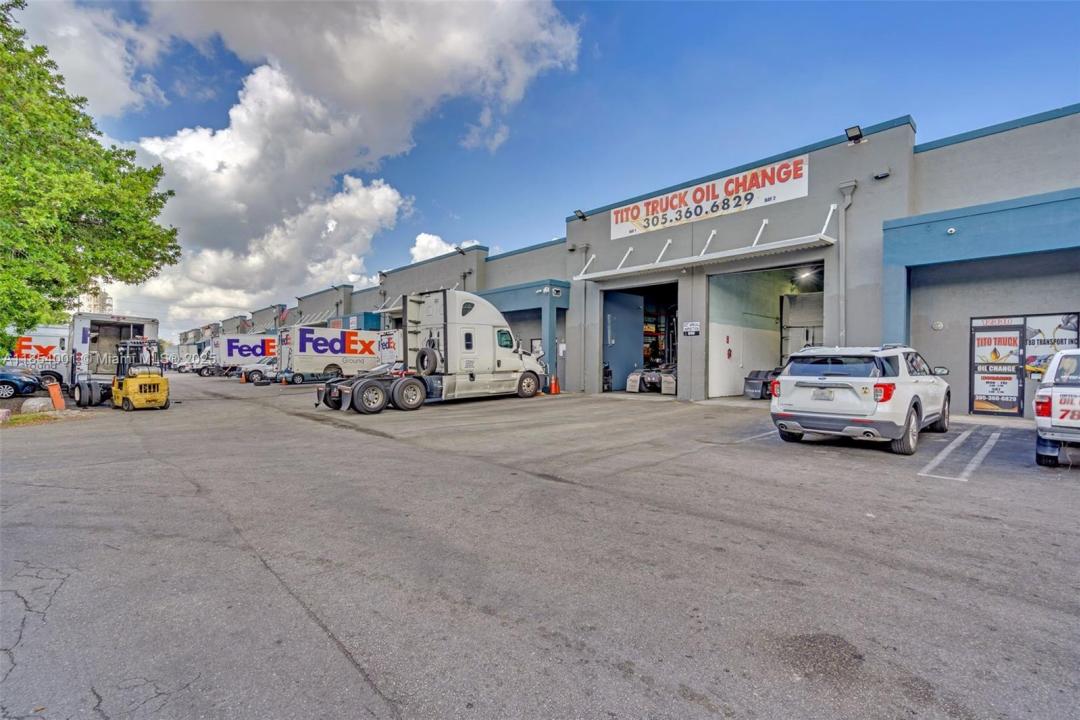 12320-12330 NW 106th Ct, Medley, Flórida 33178, Estados Unidos