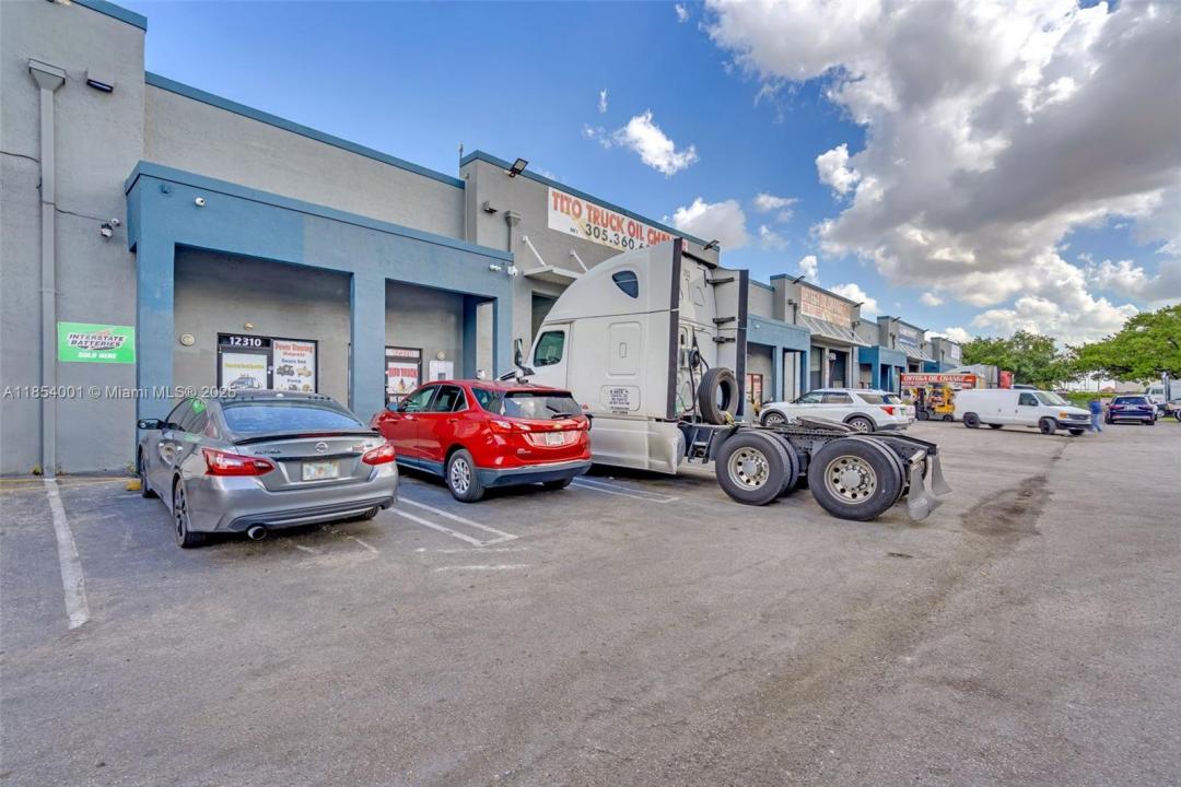 12320-12330 NW 106th Ct, Medley, Flórida 33178, Estados Unidos